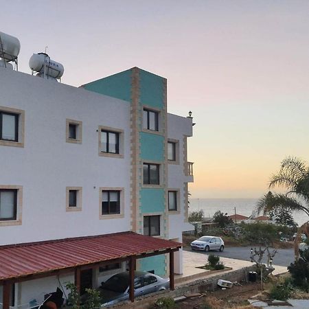 Joanna Sunset Apts Pomos Exterior foto