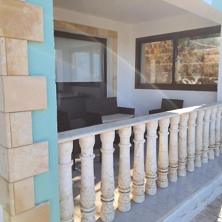 Joanna Sunset Apts Pomos Exterior foto