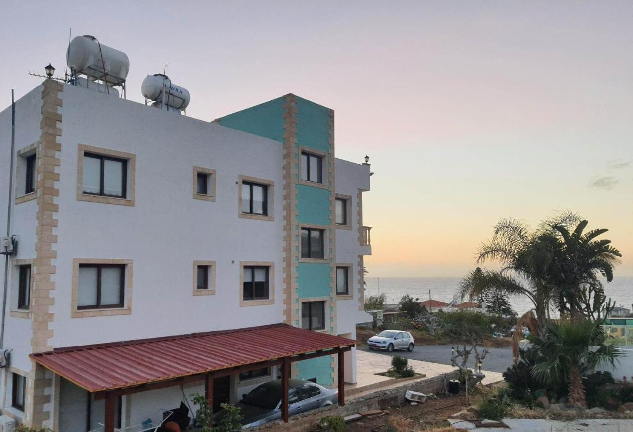 Joanna Sunset Apts Pomos Exterior foto
