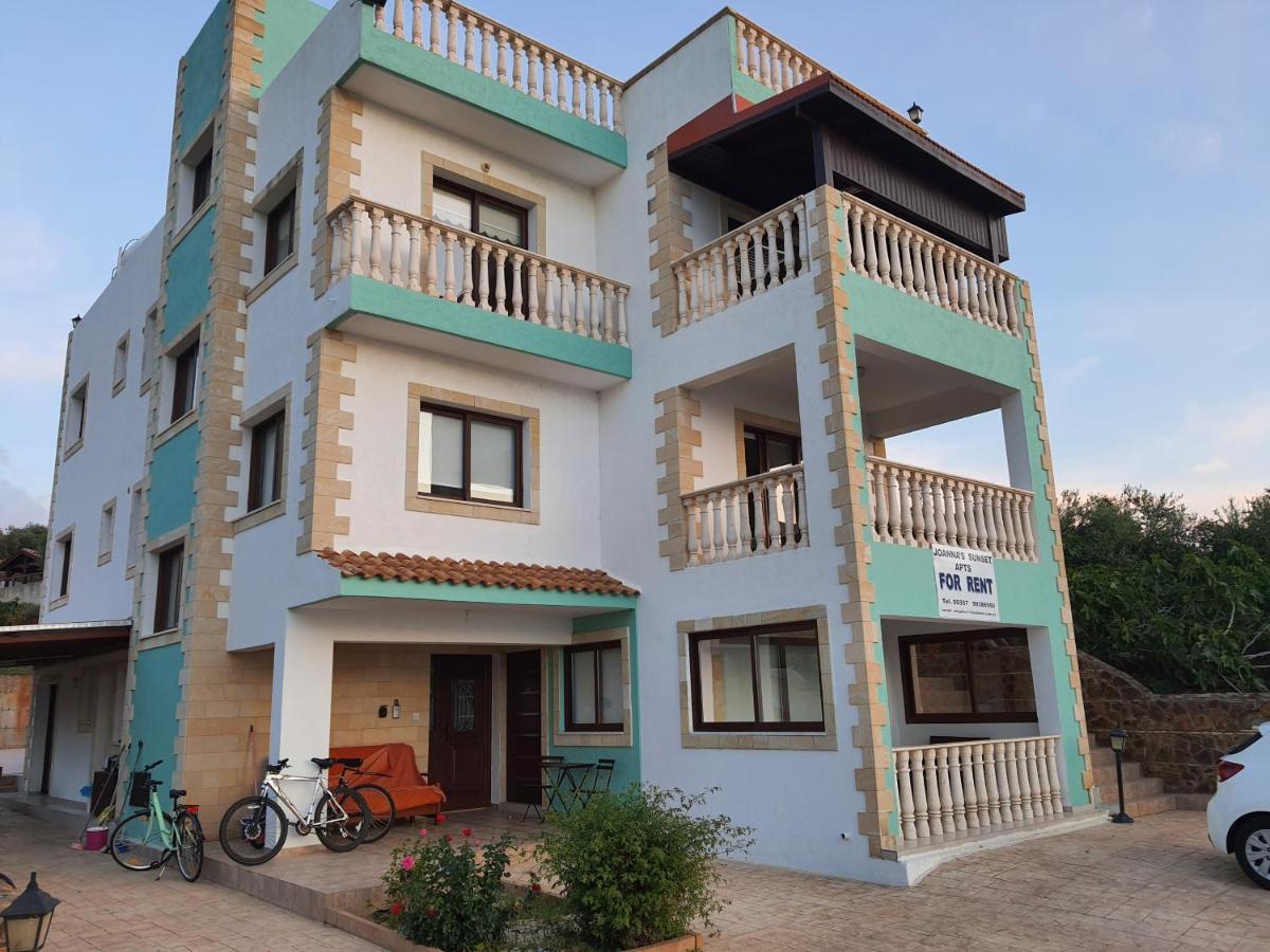 Joanna Sunset Apts Pomos Exterior foto
